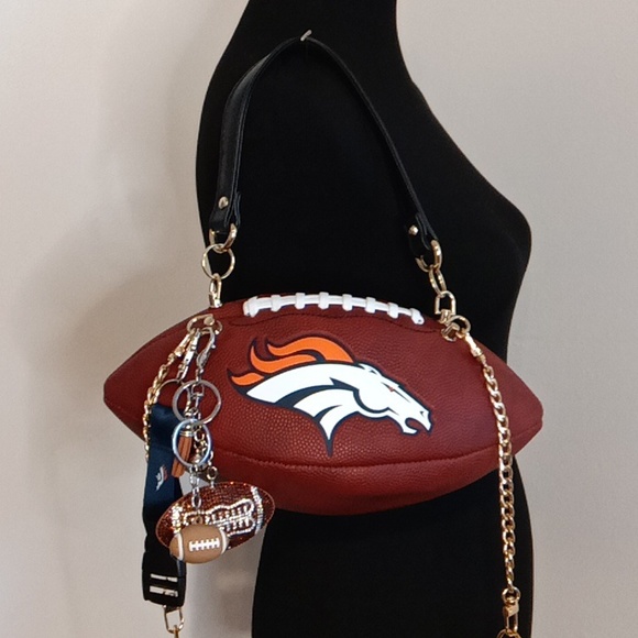 NWT BLING BLING Football 🏈 Keychain Purse Charm - Picture 6 of 7